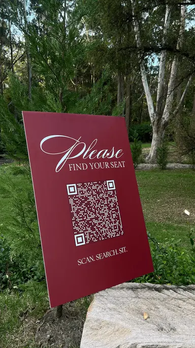 QR-code seating plan for a wedding in Bordeaux